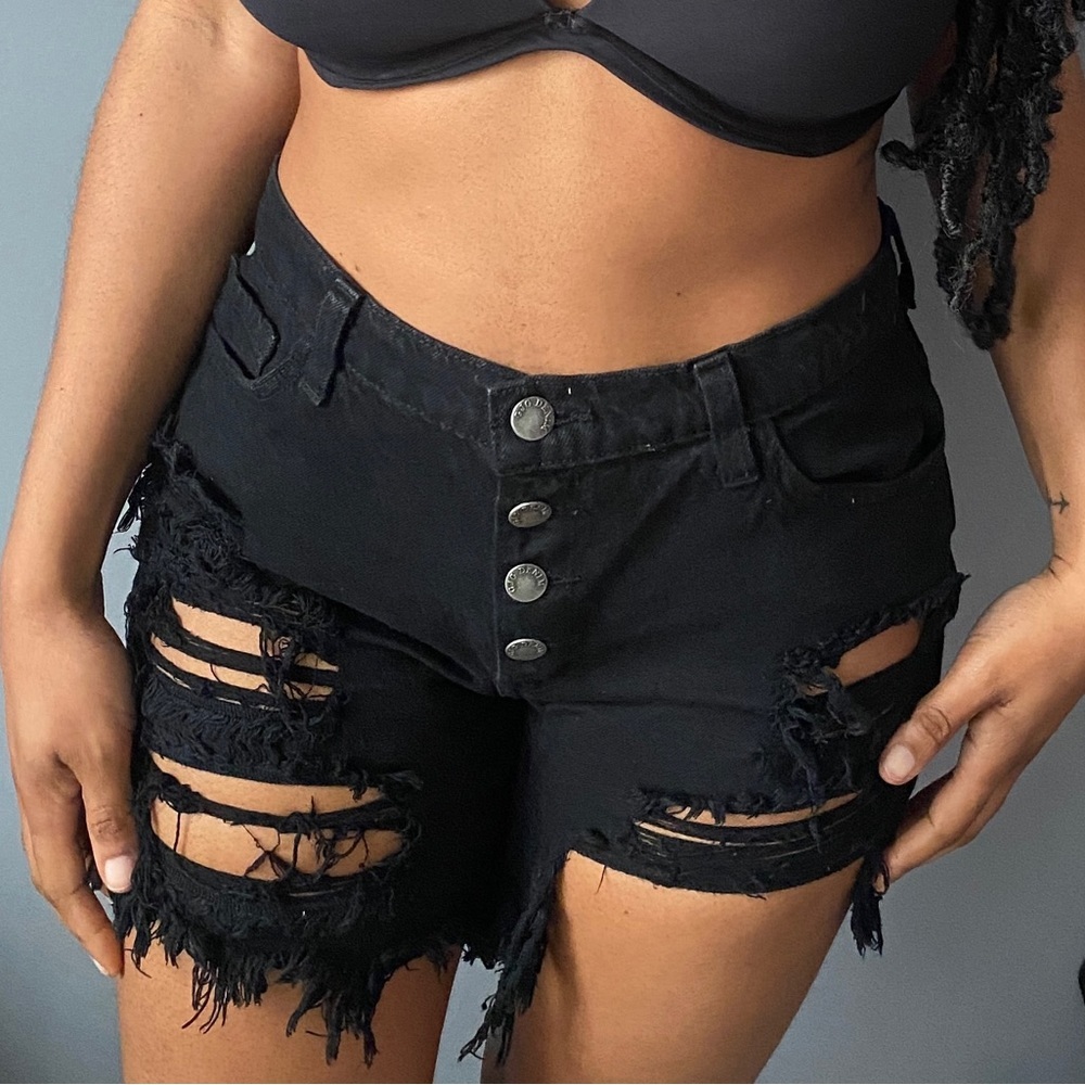 High Waist Fringe Cut Off Distressed Denim Shorts - Black
